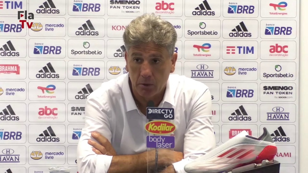 O Flamengo vai completo para Montevidéu. DUGOUT