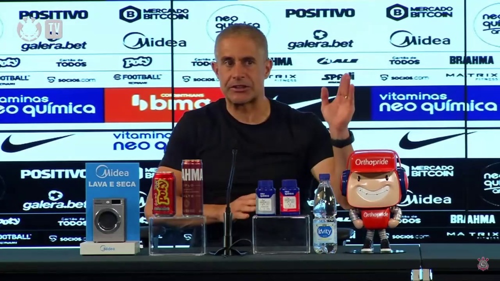 Sylvinho fala da importância de chegar ao G4 do Brasileiro. DUGOUT