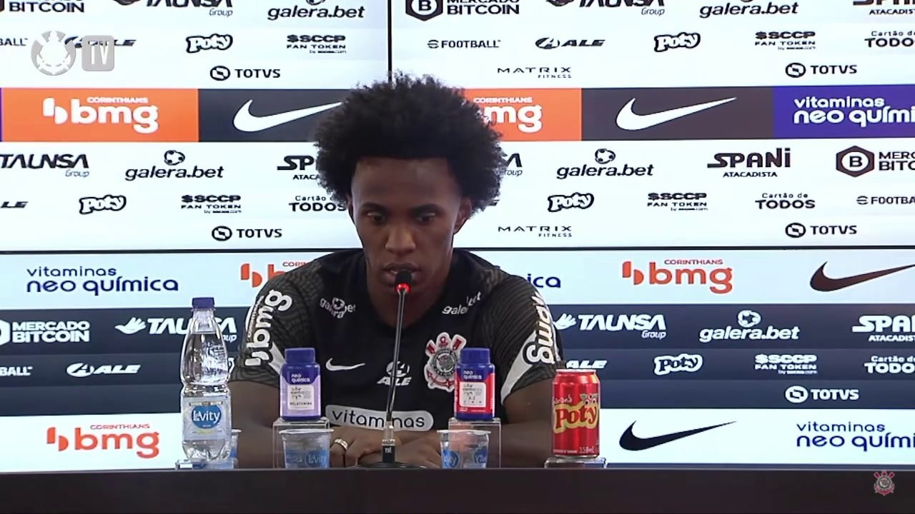 Willian comenta se estilo de jogo de Vitor Pereira pode ajudar o quinteto
