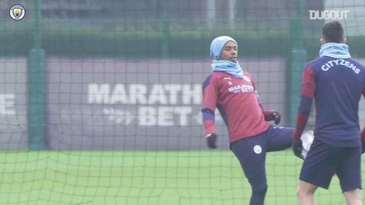 VÍDEO: Manchester City treina para encarar o Southampton no Inglês