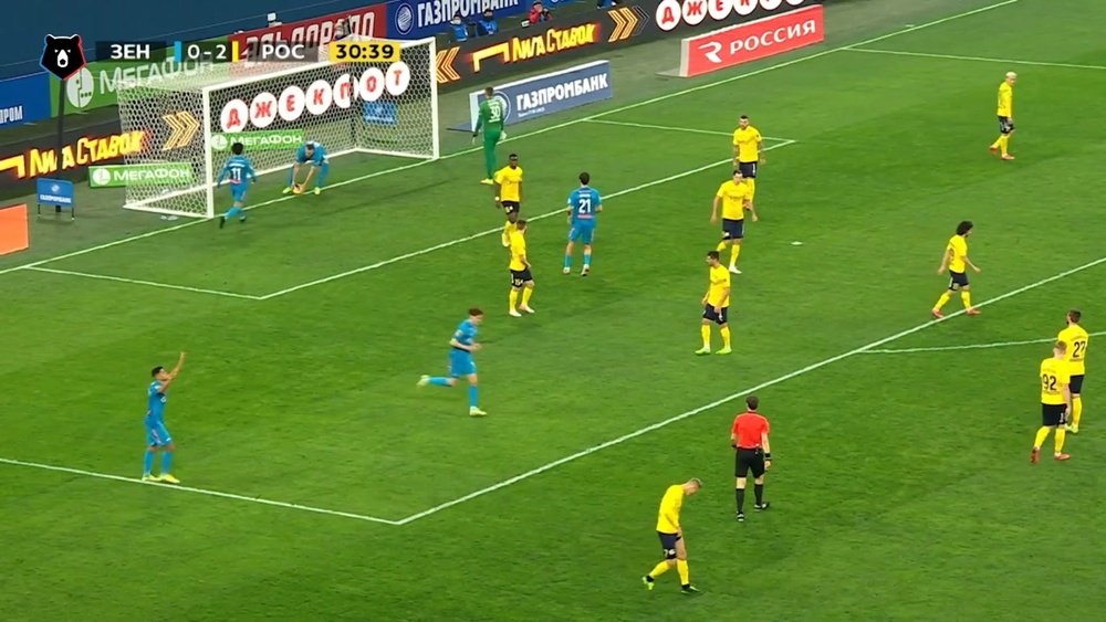 Claudinho acerta chute de primeira e marca golaço em empate do Zenit. DUGOUT