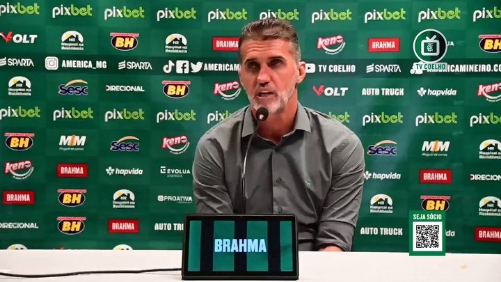 Mancini analisa Botafogo.Dugout
