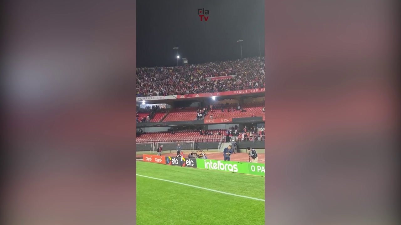 Vídeo da torcida do Flamengo no Morumbi