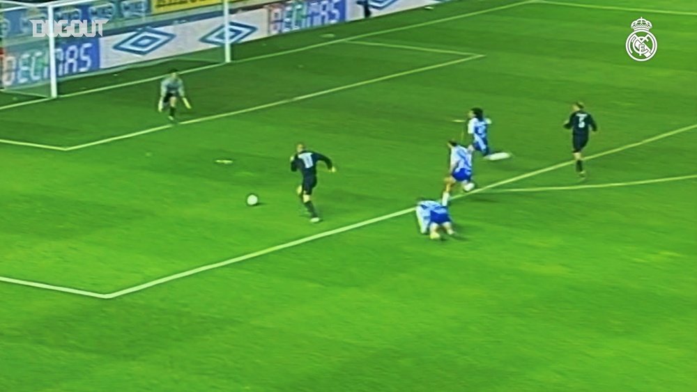 Ronaldo Nazário hat-trick vs Alavés. DUGOUT