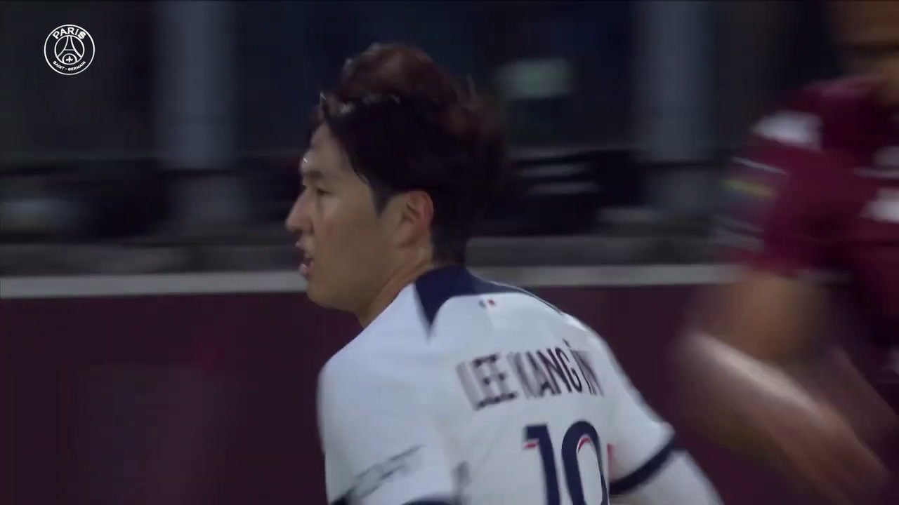 Le but de Kang-in Lee contre Metz. Dugout