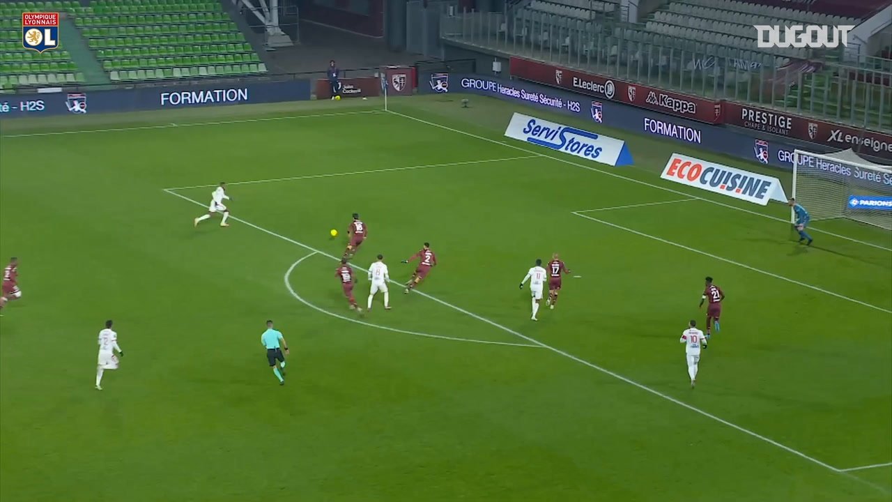 Lyon scored a fantastic team goal in the comfortable victory over Metz. DUGOUT