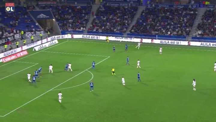 VÍDEO: primeiro gol de Emerson Palmieri com a camisa do Lyon