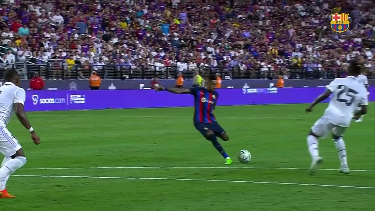 Real Madrid Vs Barcelona: Raphinha Scores Stunner In Heated Pre-season El  Clasico - Watch