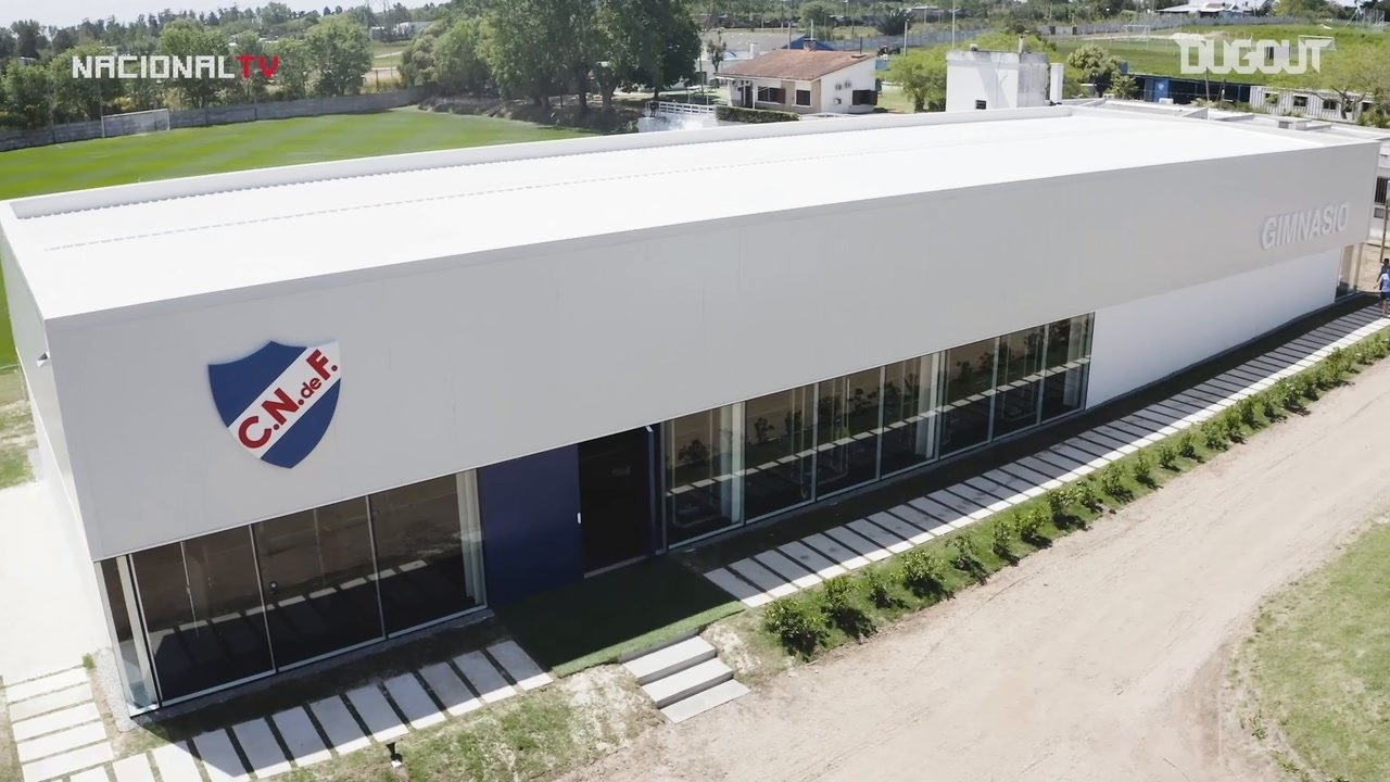 Nacional estrenó instalaciones deportivas. DUGOUT