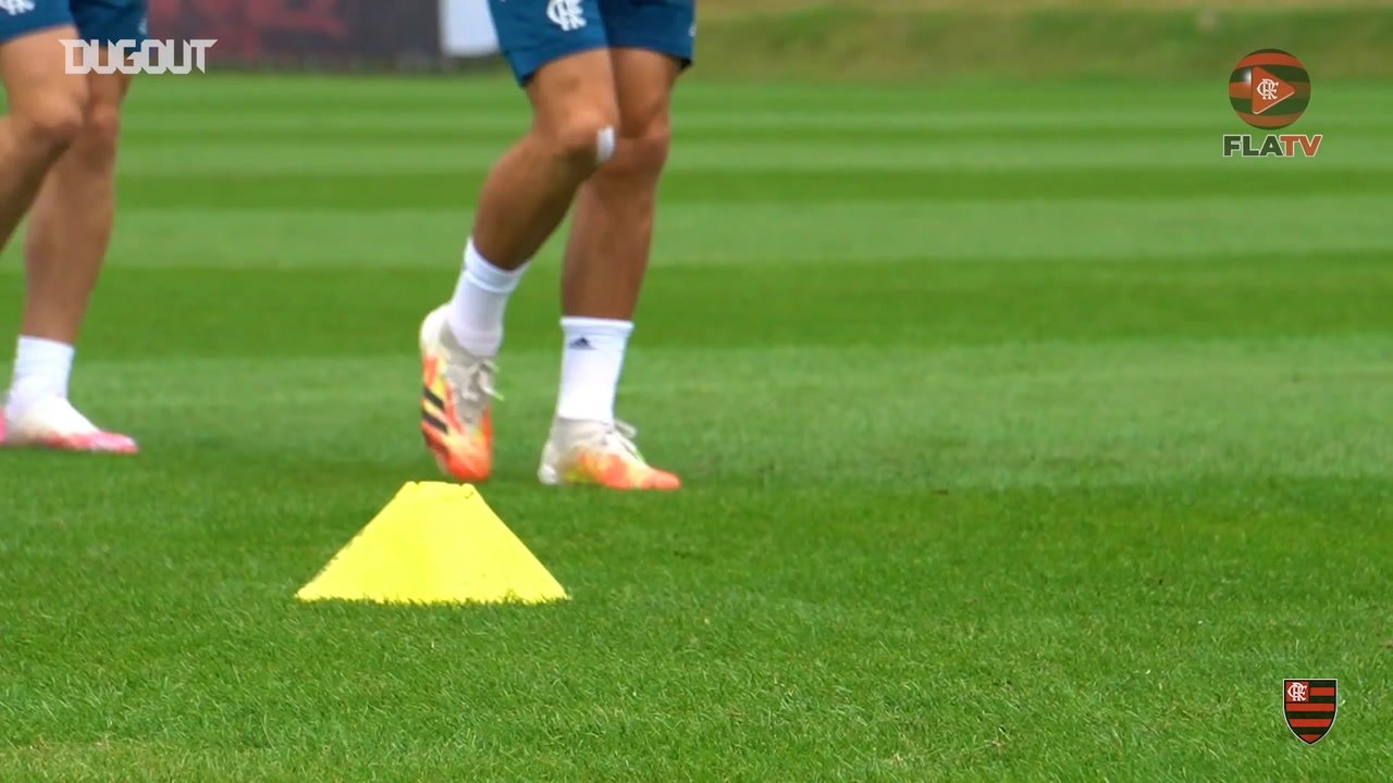 Flamengo segue preparação para clássico contra Botafogo. DUGOUT