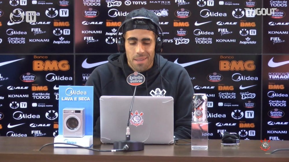 Gabriel concedeu entrevista antes do clássico contra o Palmeiras. DUGOUT