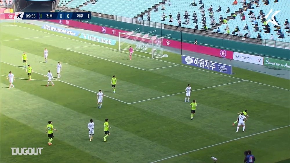 Stanislav Iljutcenko got Jeonbuk a 1-1 draw. DUGOUT