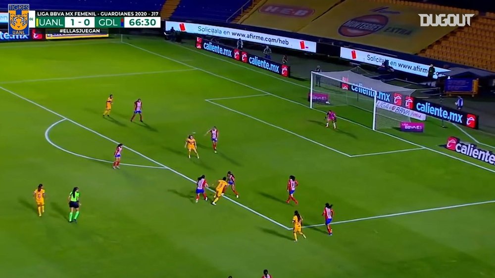 La gran jugada colectiva de Tigres Femenil ante Chivas. Captura/DUGOUT