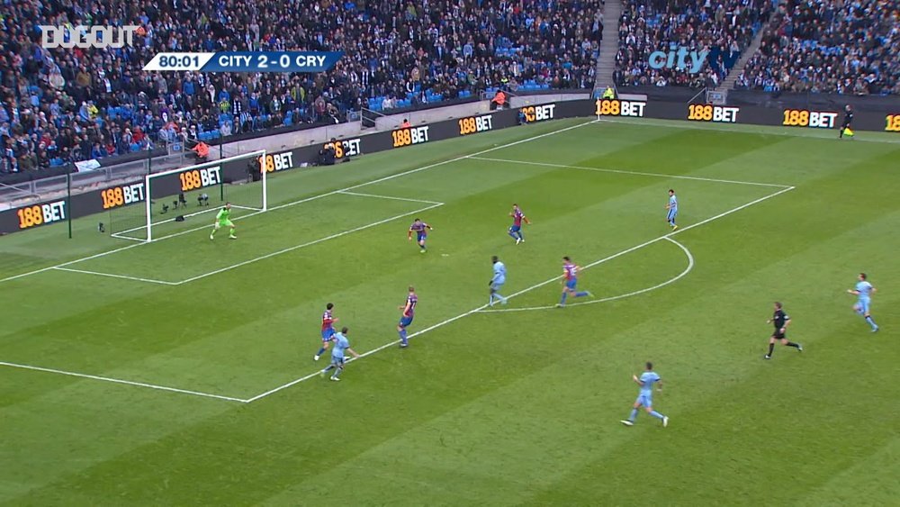 Yaya Toure finishes off counter-attack vs Crystal Palace. DUGOUT