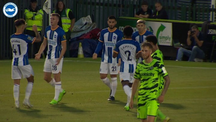 VÍDEO: Alzate y Enciso, protagonistas en la victoria del Brighton en la EFL Cup