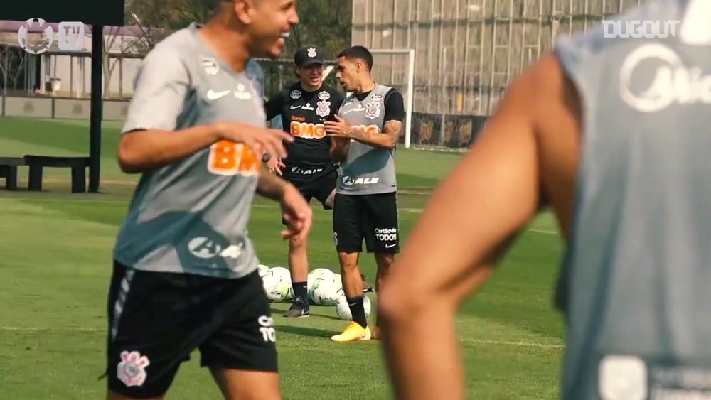 Corinthians' last training session before facing Fluminense. DUGOUT