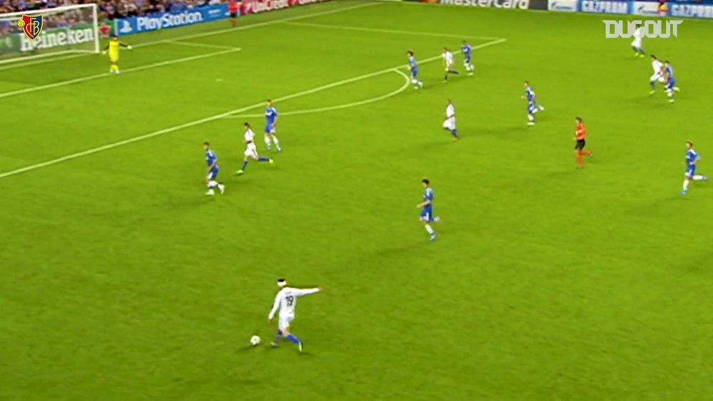 Salah marca para o Basel contra o Chelsea. DUGOUT