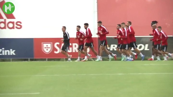 VIDEO : Le dernier entraînement de Benfica avant d'affronter le Dynamo Kiev