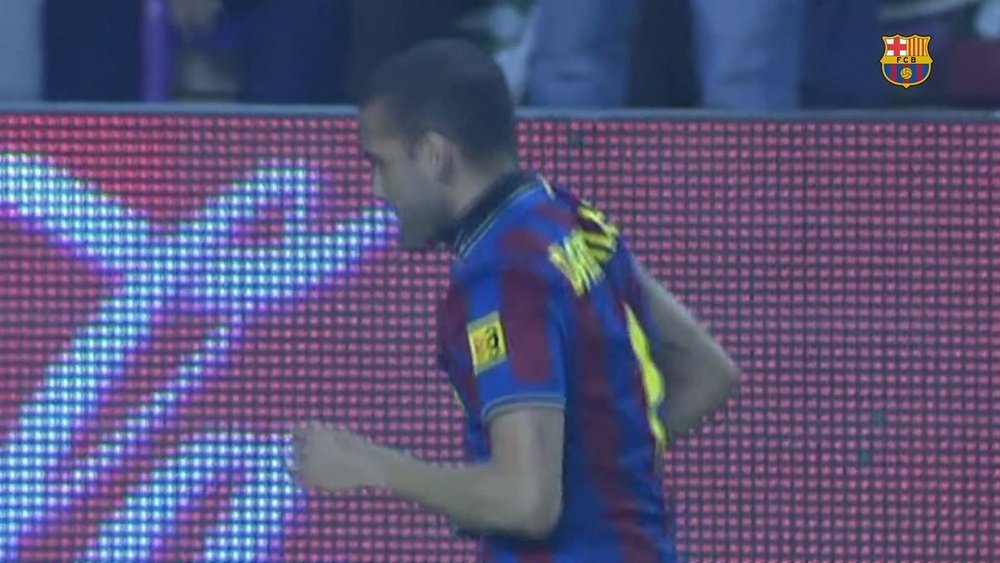 Dani Alves de retour au FC Barcelone. Dugout