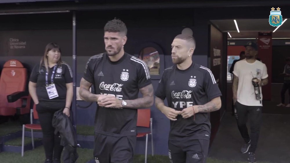 De Paul and 'Papu' Gómez before Estonia clash. DUGOUT