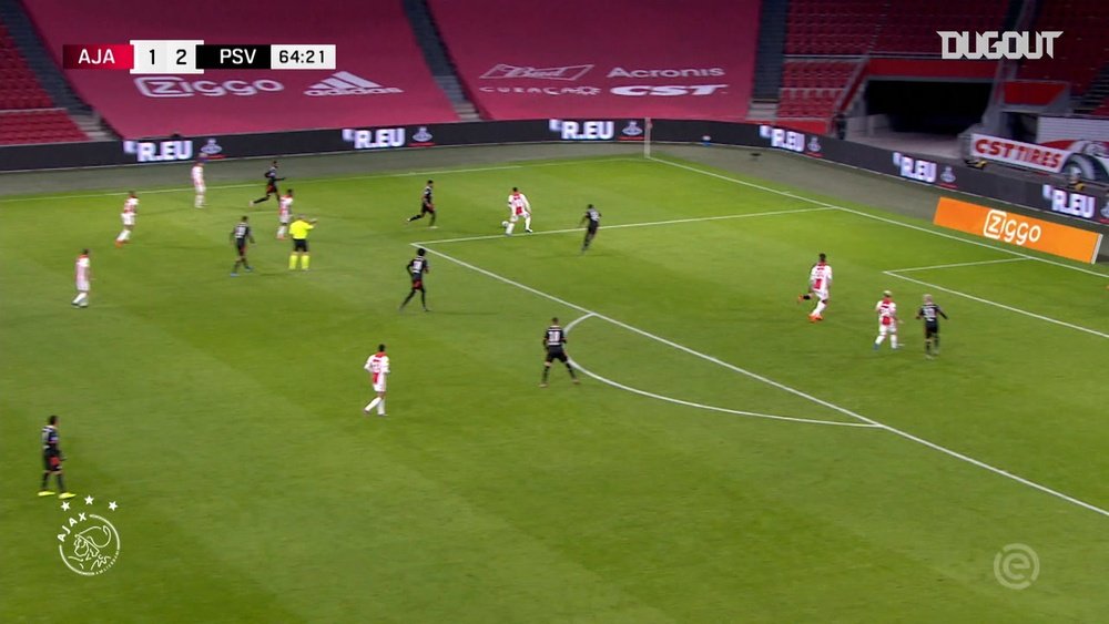 Haller sets up Antony on Ajax debut vs PSV. DUGOUT