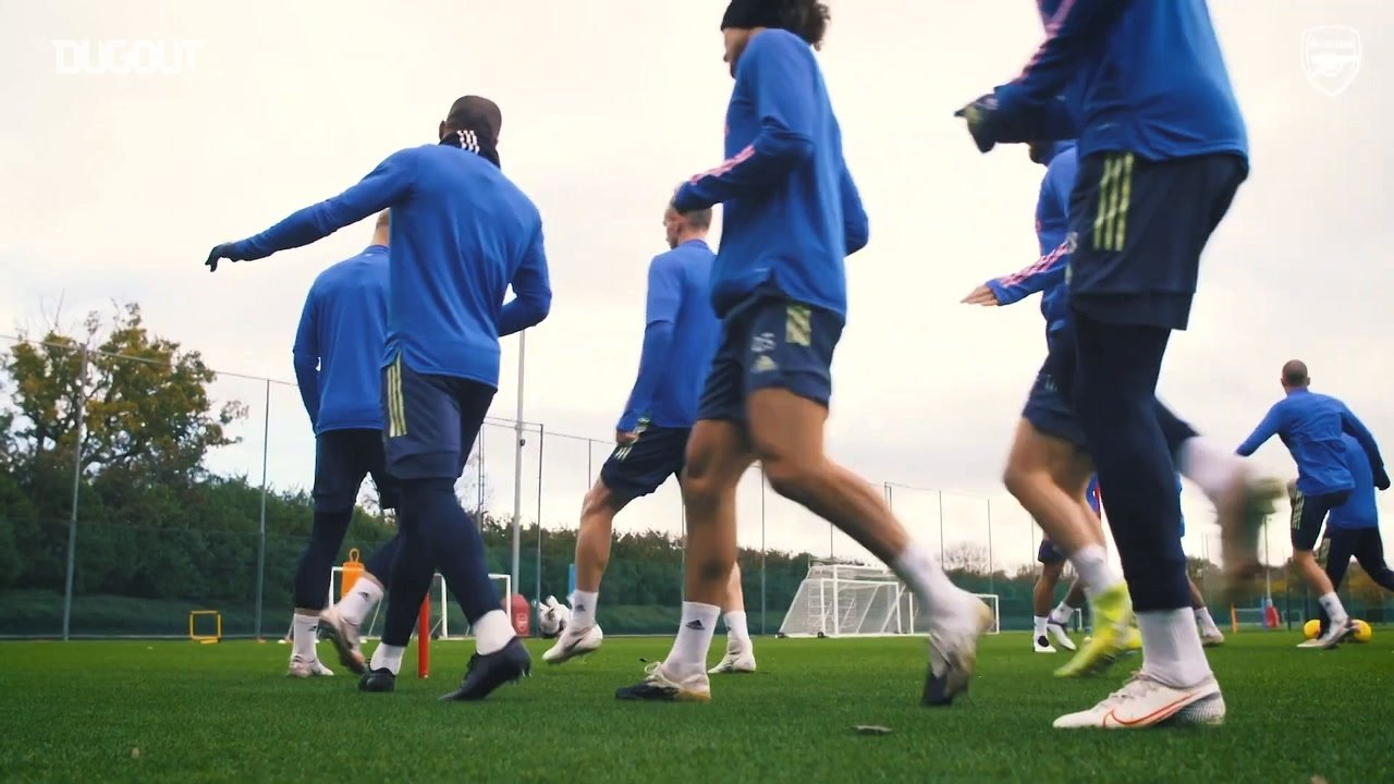 VIDEO: Arsenal continue work during international break