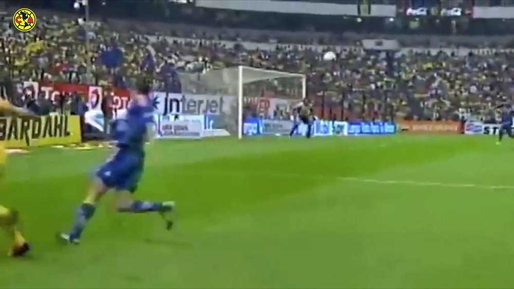 Aquel golazo de cabeza de Raúl Jiménez ante Tigres. DUGOUT