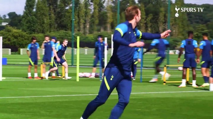 VIDÉO : Harry Kane prépare la Ligue Europa Conférence avec Tottenham
