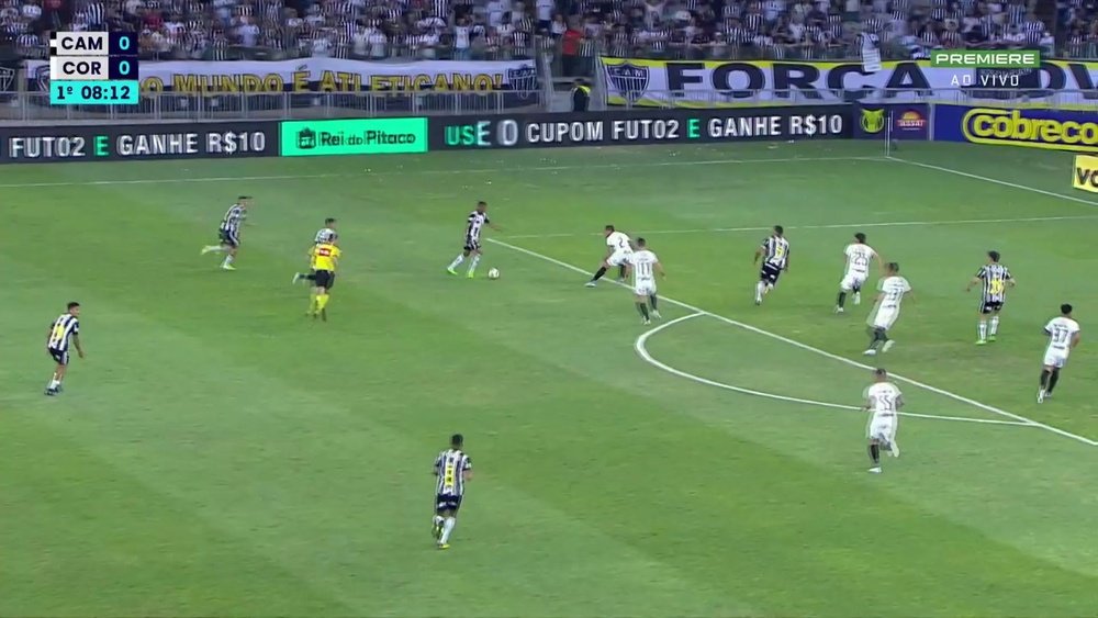 Lances da partida entre Atlético Mineiro e Corinthians.Dugout