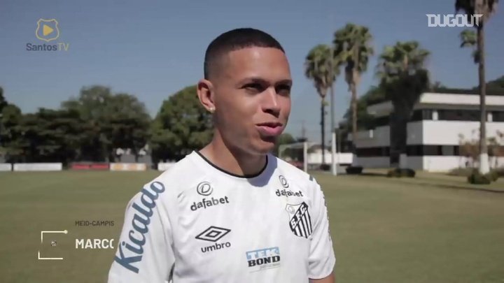 Marcos Guilherme comemora chance no Santos: 