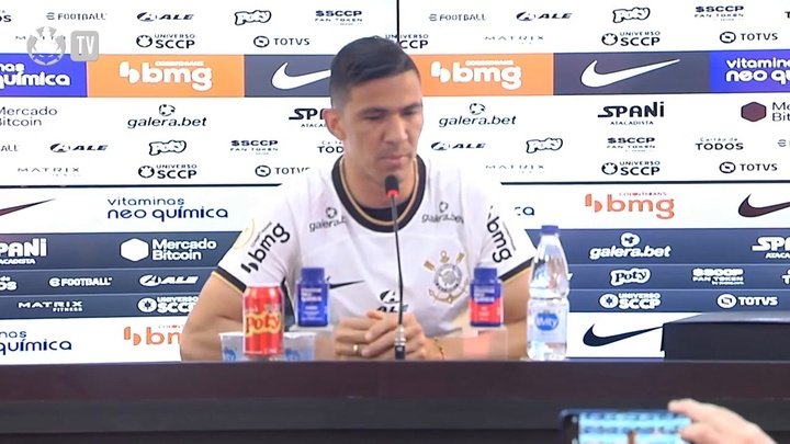 Balbuena festeja volta ao Corinthians: “Parece que nem saí”