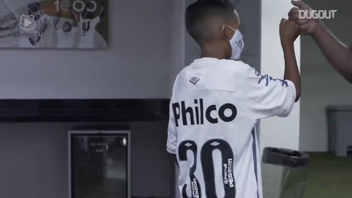 VÍDEO: Lucas Braga surpreende torcedor mirim do Santos