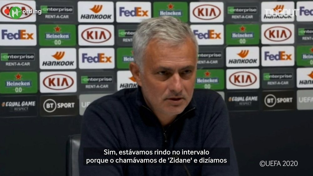 Mourinho concedeu entrevista após vitória pela Europa League. DUGOUT