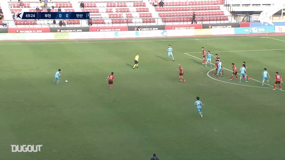 Min Jun-Yeong scored a beauty this weekend. DUGOUT
