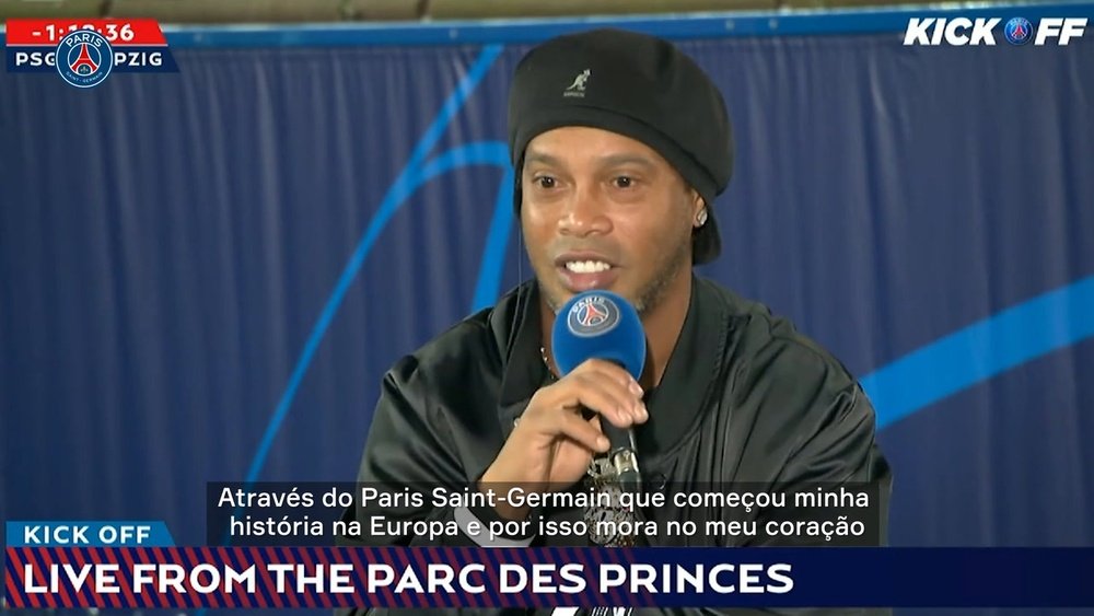 Ronaldinho volta ao Parc des Princes.