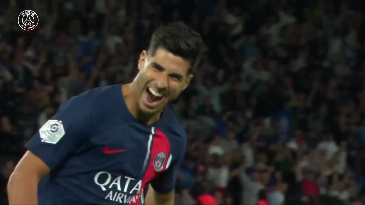Marco Asensio has scored 5 goals in his debut season for PSG. DUGOUT