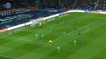 La passe décisive magnifique de Mbappé contre Saint-Etienne. DUGOUT