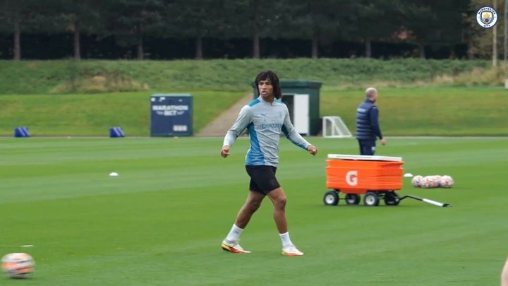 VIDEO: Man C stars in training ahead of Brighton match