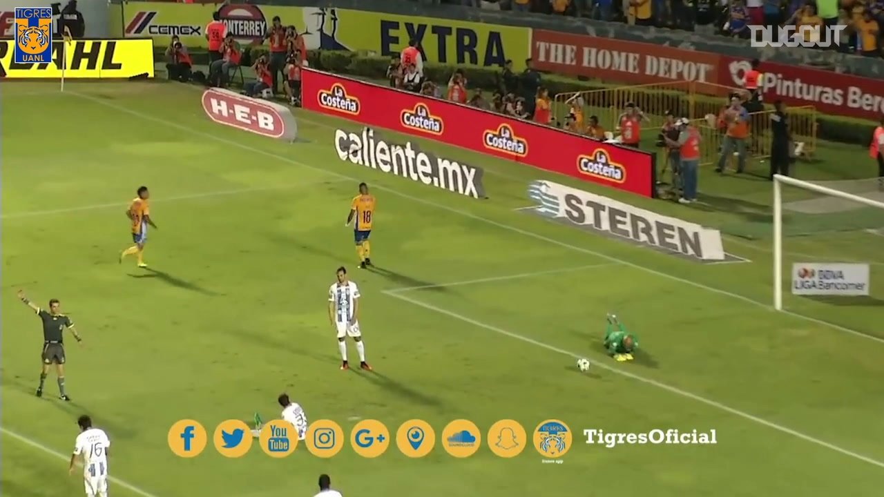 VIDEO: Gignac and Sosa combine in superb team goal