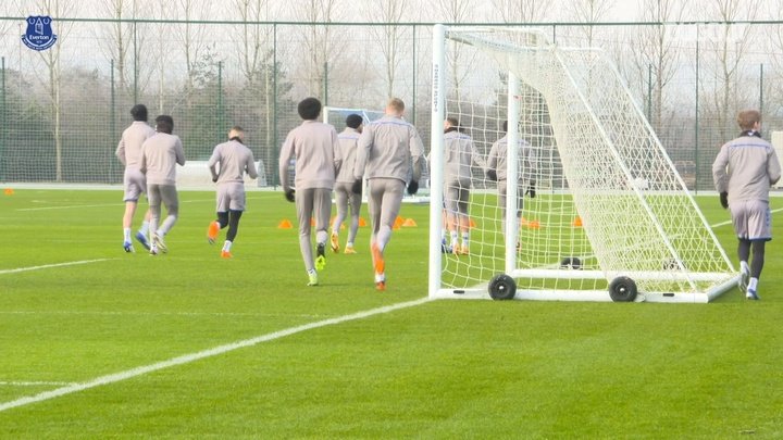 VIDEO: Digne, Rodríguez and Everton train ahead of Rotherham tie