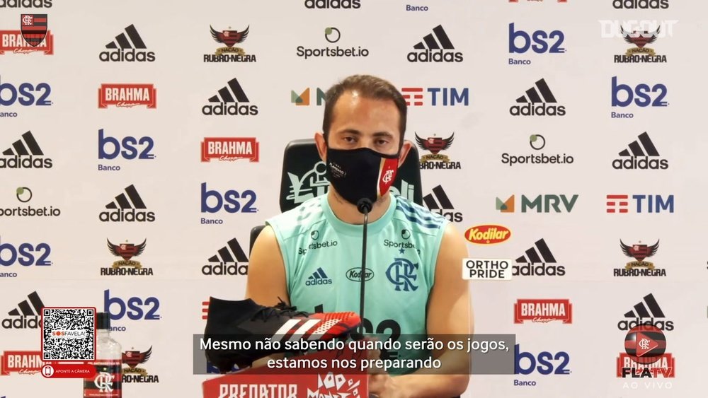 Everton Ribeiro participou de entrevista coletiva. DUGOUT