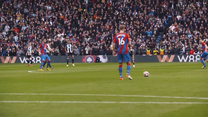 VIDEO: Benteke scores in draw with Newcastle