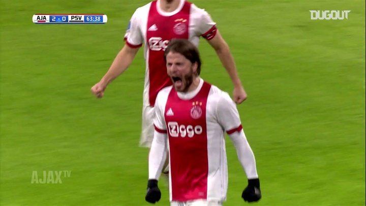 VIDEO: il gran gol di Schöne contro il PSV