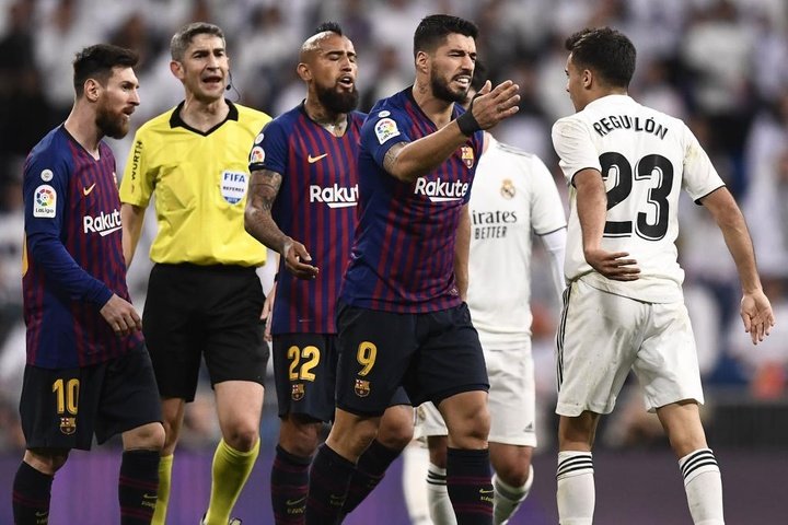 Barcellona-Madrid al Camp Nou a rischio: la Liga vuole spostare la gara al Bernabeu