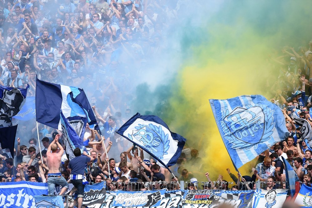 Une folie dans le stade. Goal