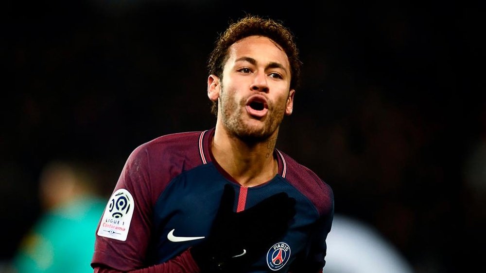Neymar era feliz no Barcelona, diz pai do atacante. Goal