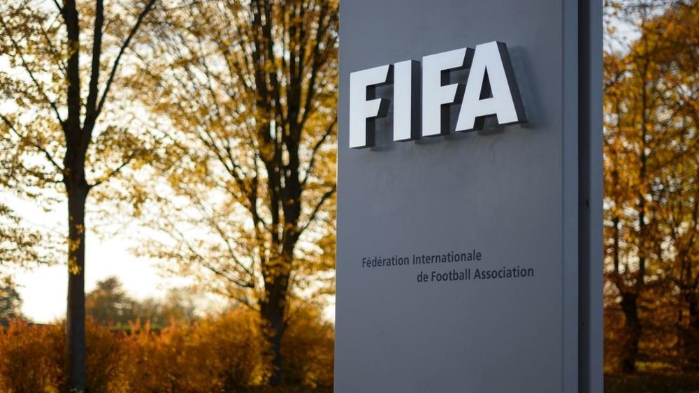 La FIFA potrebbe estendere il prossimo mercato fino a gennaio