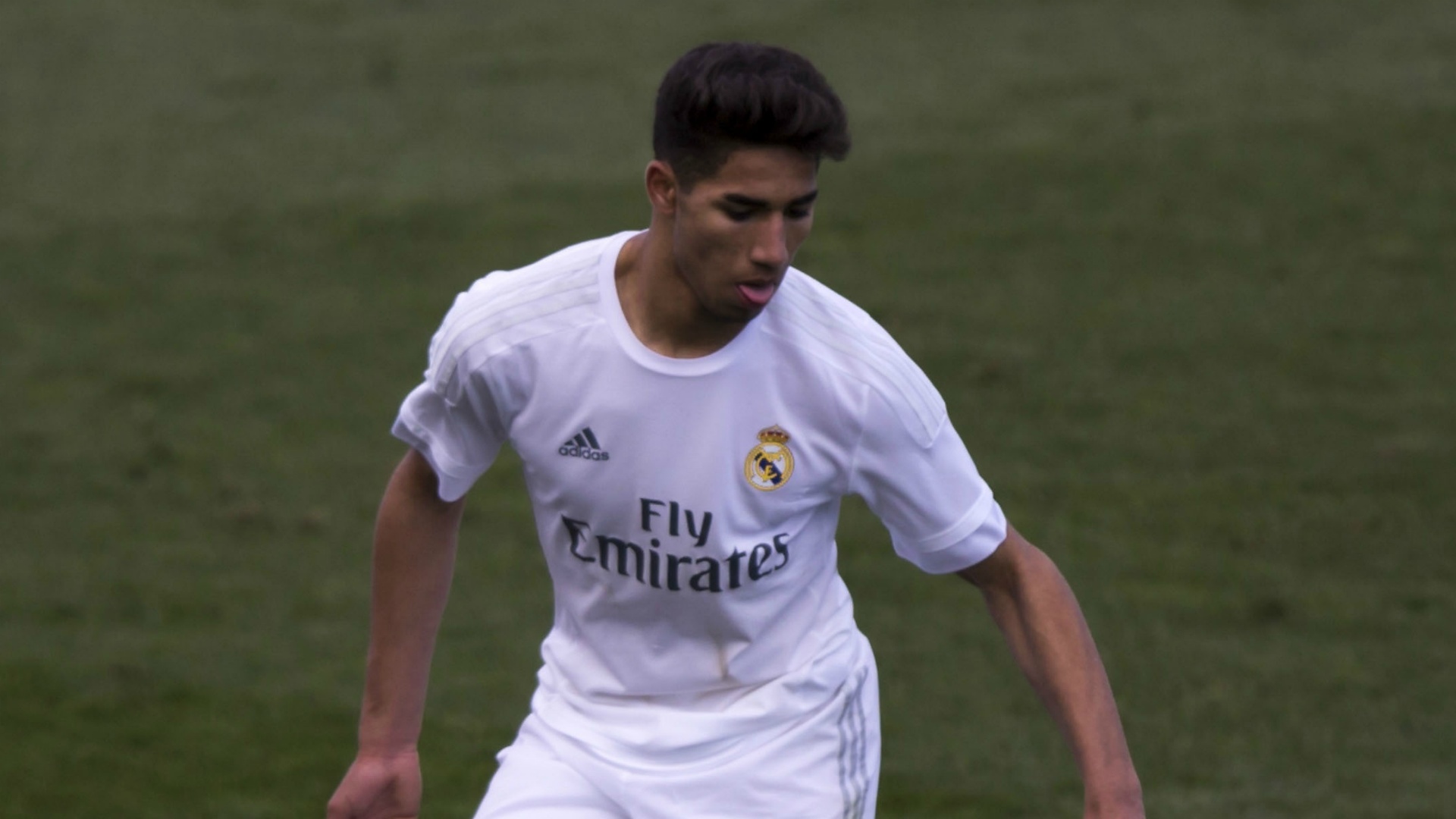O jovem Achraf Hakimi pode resolver problema do Real. Goal