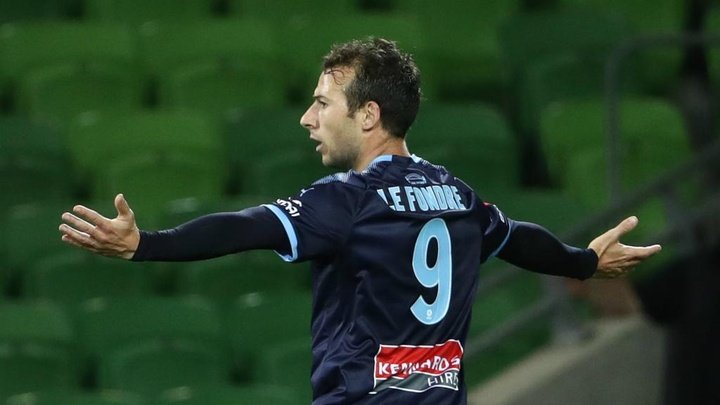 A-League: Le Fondre helps Sydney over Melbourne City