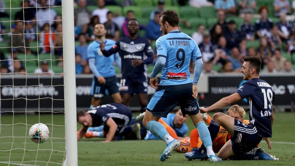Adam le Fondre scored in Sydney's FC comfortable win over Melbourne Victory. GOAL